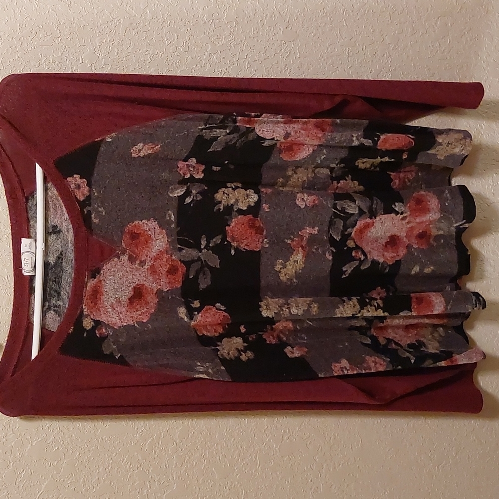 Maurices Floral Colorblock Lightweight Sweater 1X Maroon Gray Black